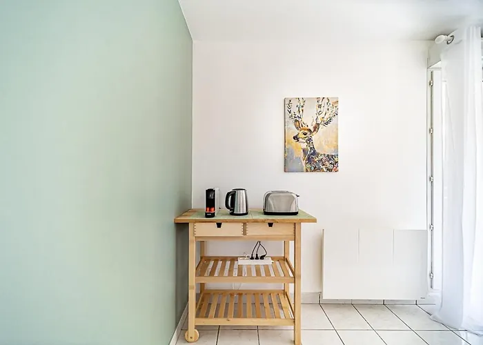 Appartement Cosy Avec Balcony And Garage-Charpennes