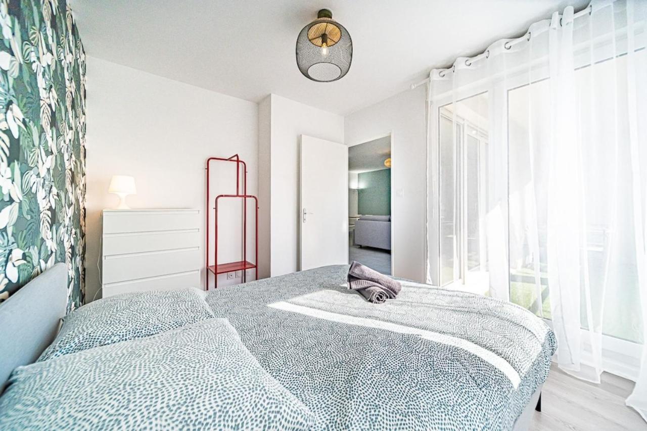Cosy Avec Balcony And Garage-charpennes * Villeurbanne